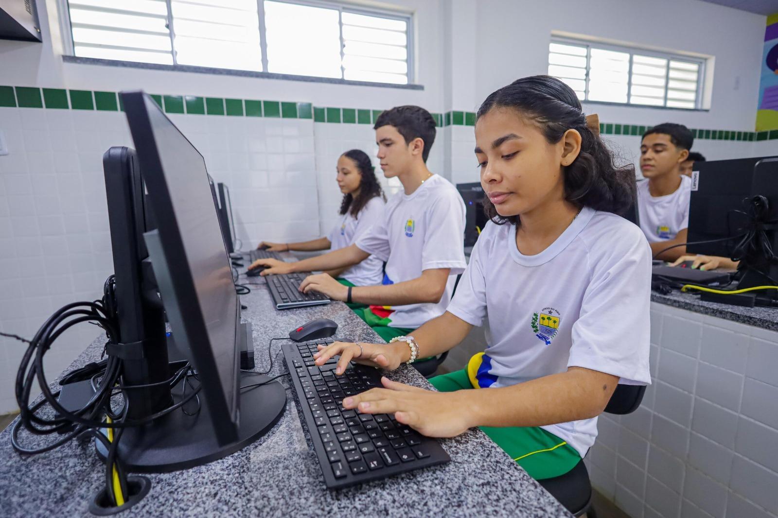 Alunos da rede estadual