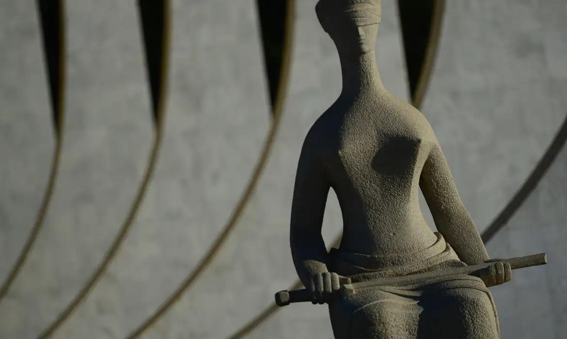 STF suspende julgamento dos royalties do petróleo; decisão afeta o Piauí