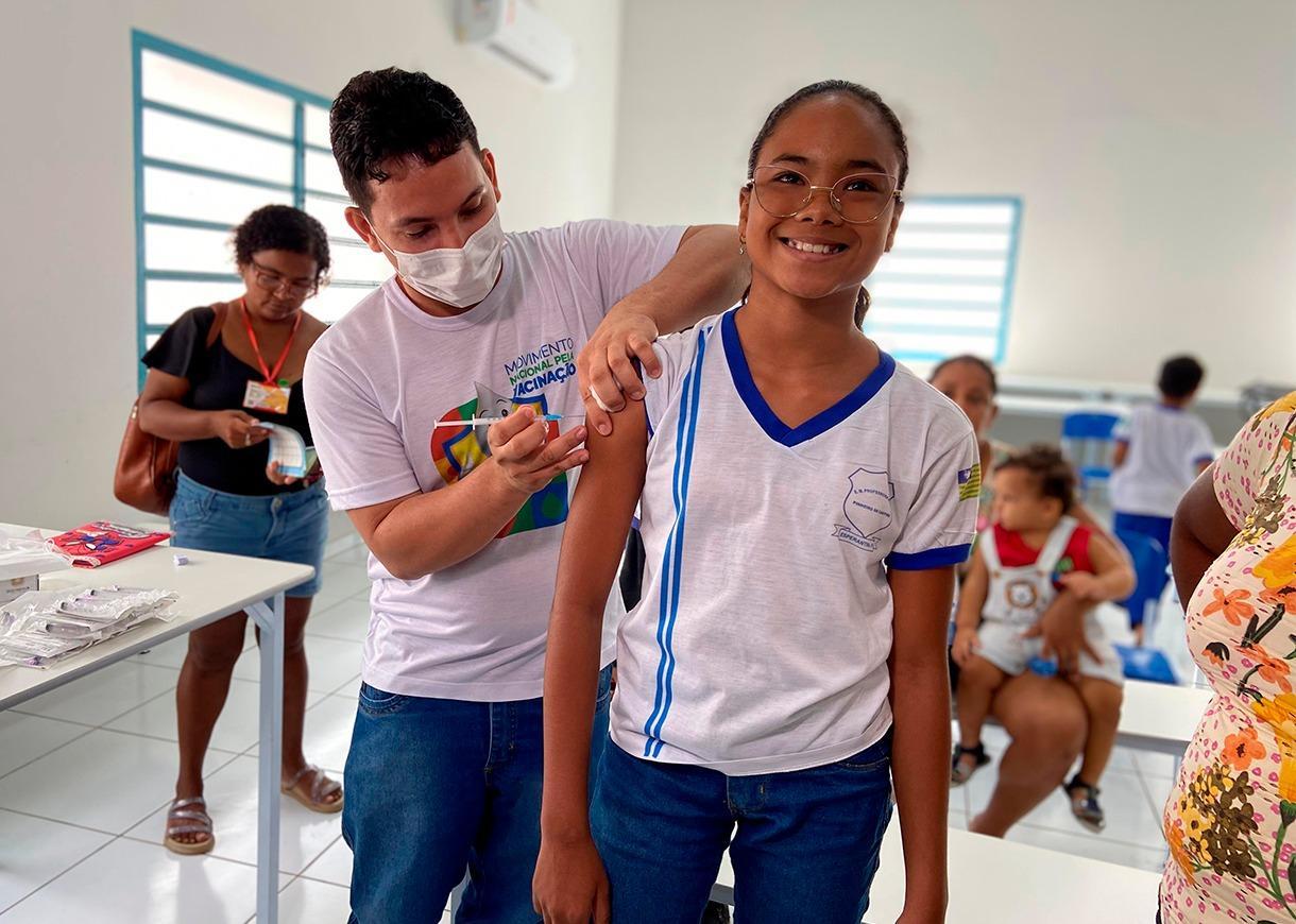 Sesapi amplia vacinação contra a dengue