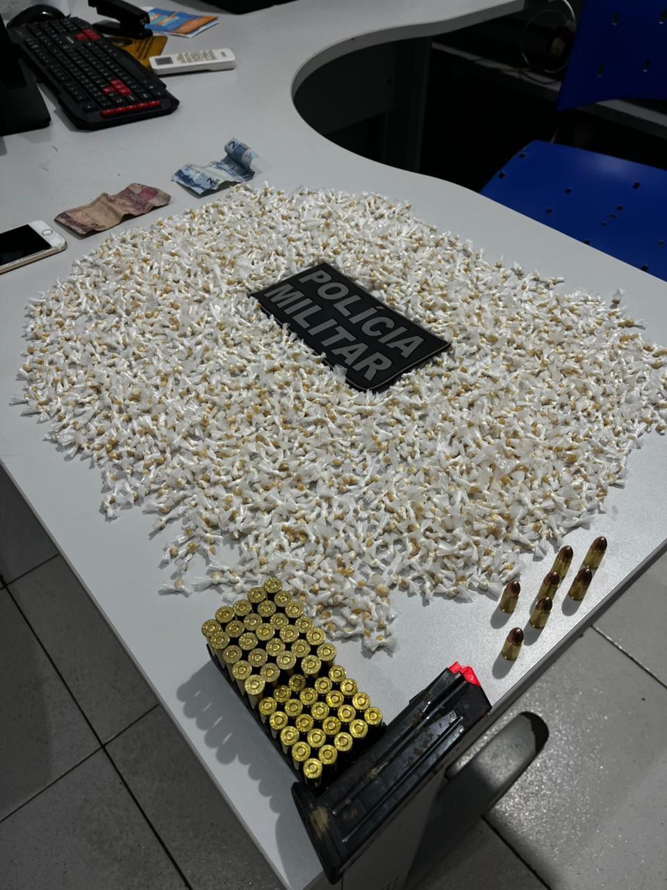 Mais de 2 mil pedras de crack estava sendo transportada em um ônibus interestadual