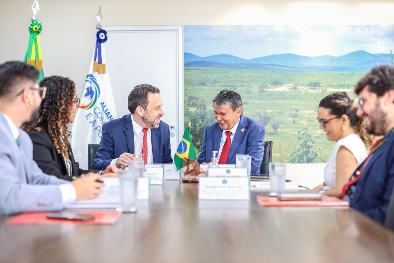 Ministros Wellington Dias e Guilherme Boulos
