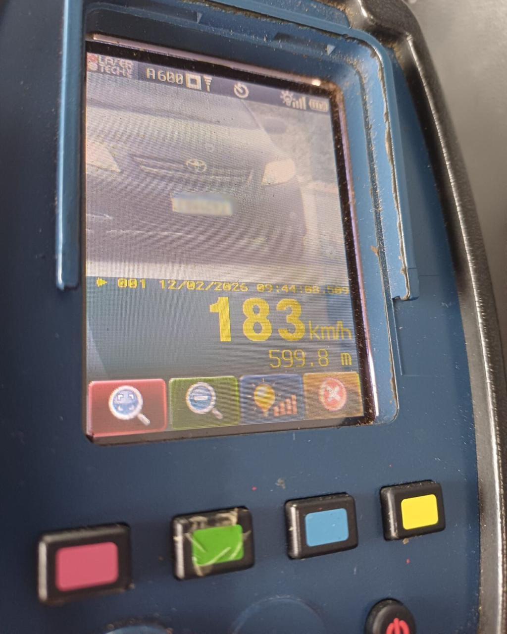 PRF flagra motorista a quase 200 quilômetros por hora em rodovia no Piauí