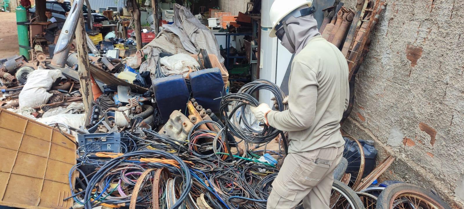 Material elétrico foi desviado da Equatorial e estava em uma sucata de Timon