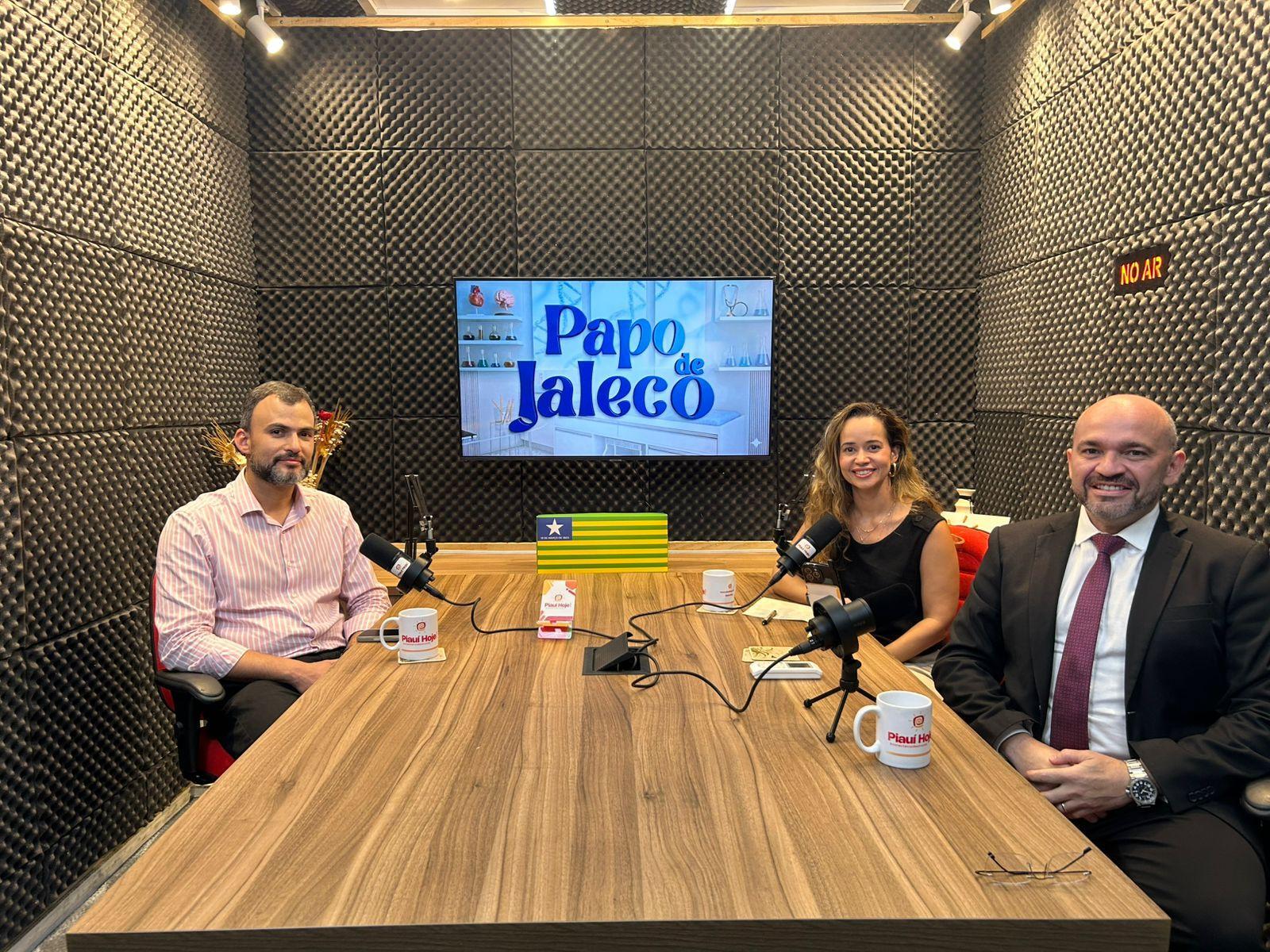 Papo de Jaleco, com a jornalista Malu Barreto e o médico Anatole Borges, entrevista endocrinolosgista André Gonçalves