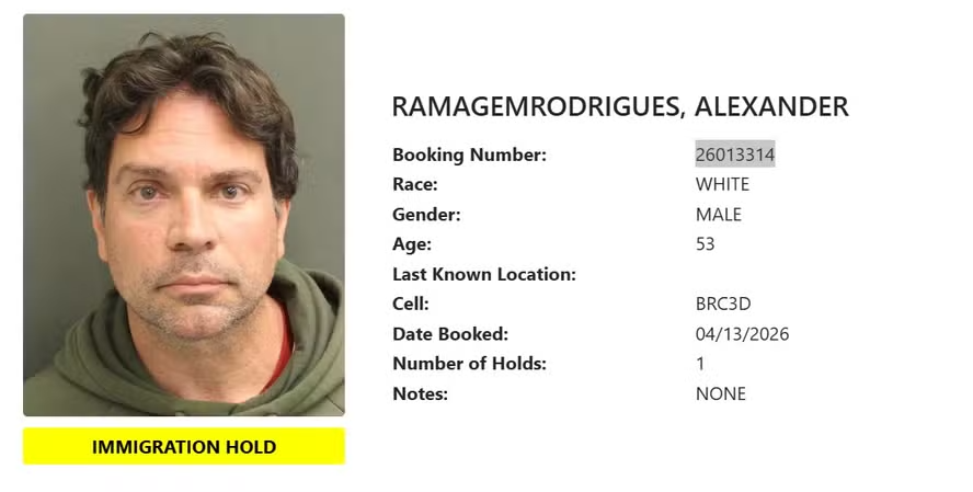 Justiça dos EUA divulga foto de Alexandre Ramagem preso em Orange County