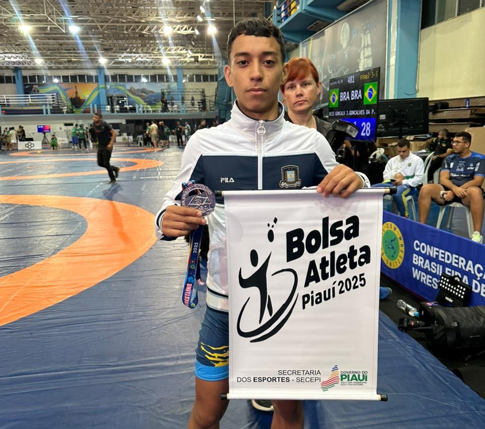 Piauiense Samuel Cardoso conquista medalha de prata no Sul-Americano de Wrestling