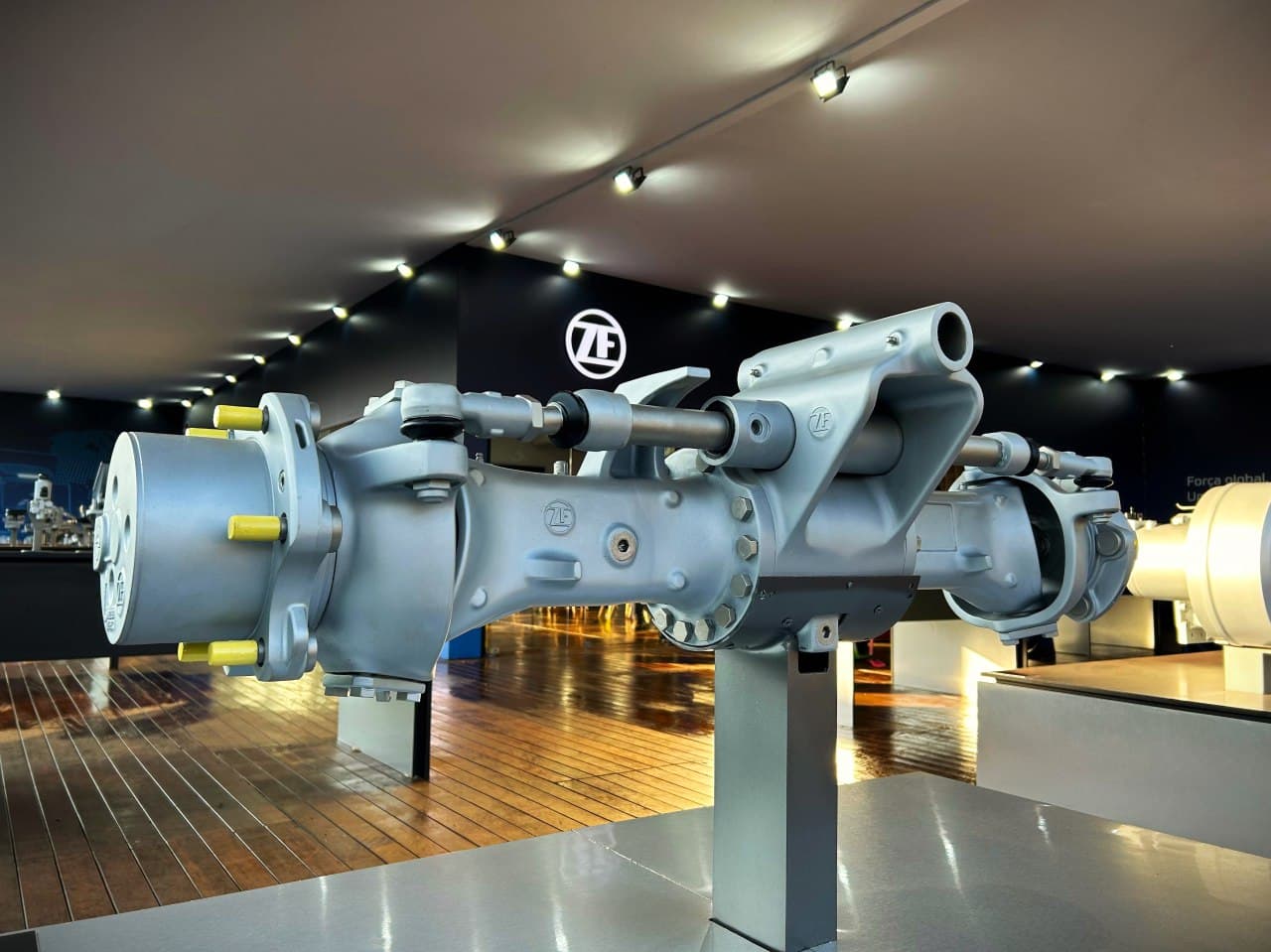 ZF apresenta soluções para aumentar eficiência agrícola e reduzir danos ao solo